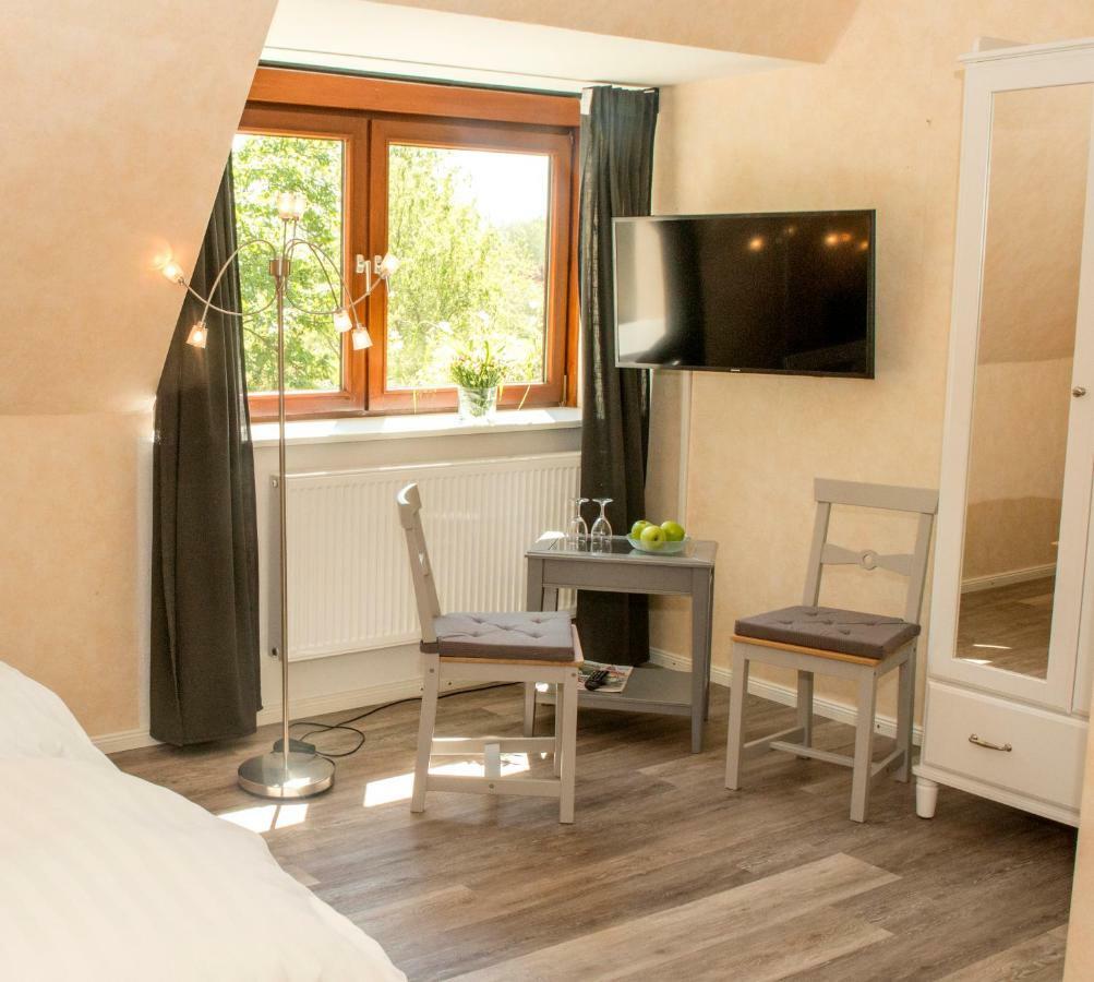 Landgasthof Kasch - Hotel Und Restaurant Malente Buitenkant foto